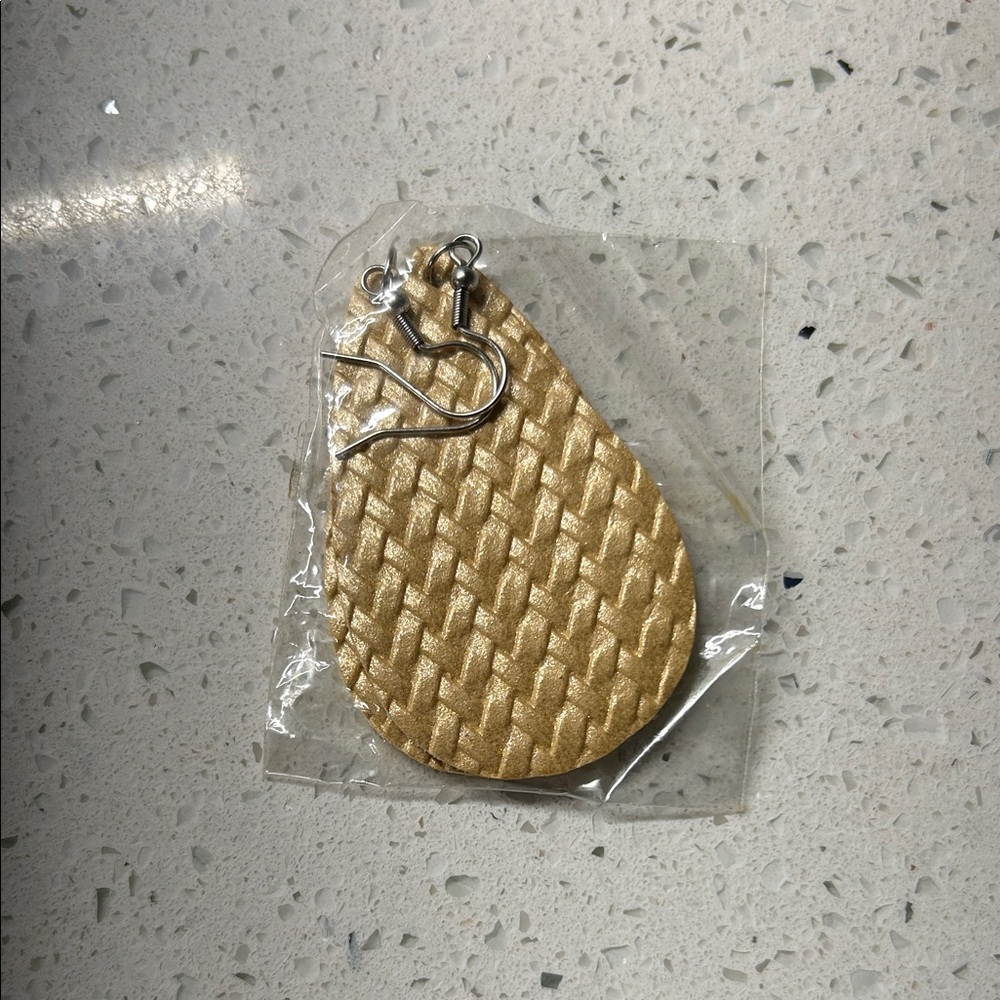 Chic Gold Woven Teardrop Earrings